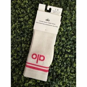 ALO Yoga White Half-Crew Socks with Pink Stripes
